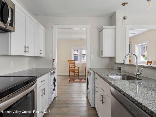 15 Browning Terrace, Kingston, NY 12401