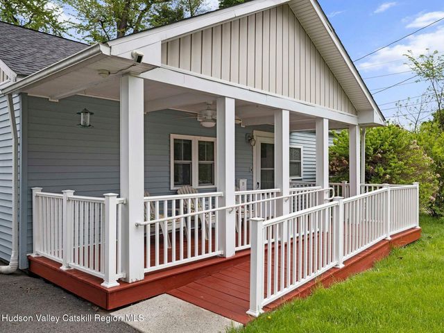 15 Browning Terrace, Kingston, NY 12401