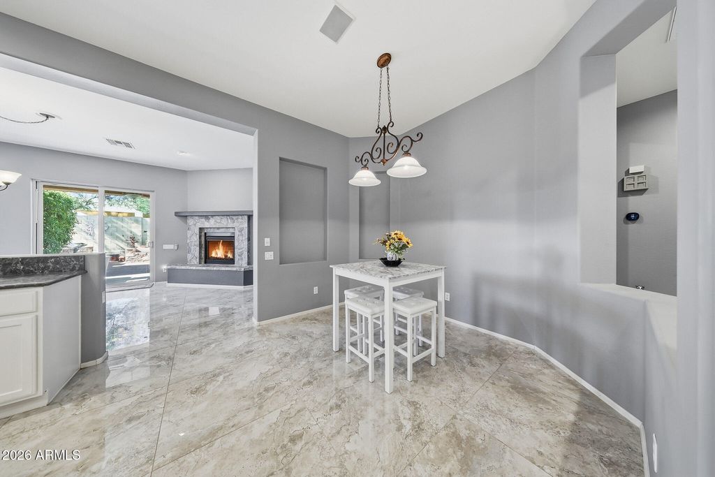 Image 18 of property listing at 42820 N LIVINGSTONE Way, Anthem, AZ 85086