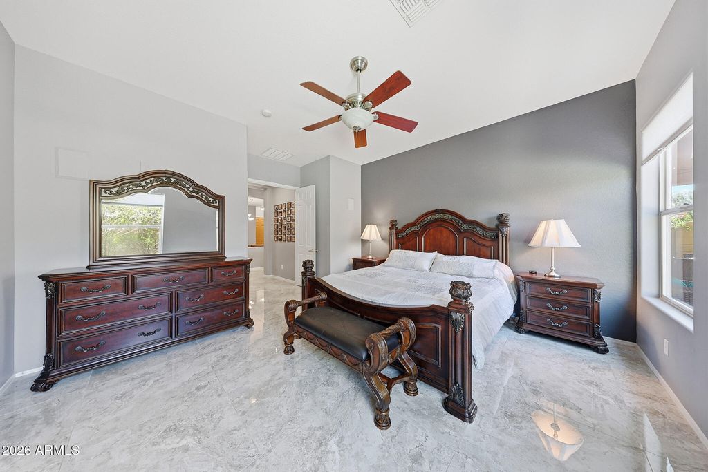 Image 24 of property listing at 42820 N LIVINGSTONE Way, Anthem, AZ 85086