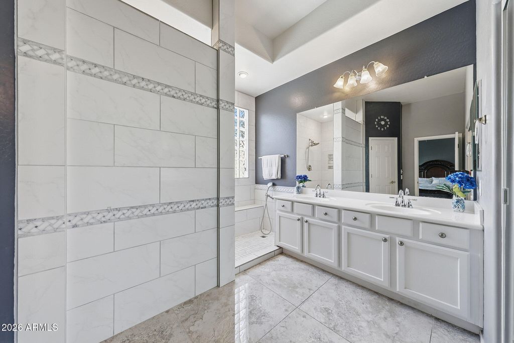 Image 29 of property listing at 42820 N LIVINGSTONE Way, Anthem, AZ 85086