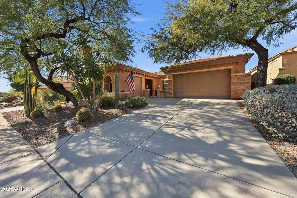 Image 63 of property listing at 42820 N LIVINGSTONE Way, Anthem, AZ 85086