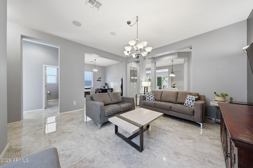 Image 8 of property listing at 42820 N LIVINGSTONE Way, Anthem, AZ 85086
