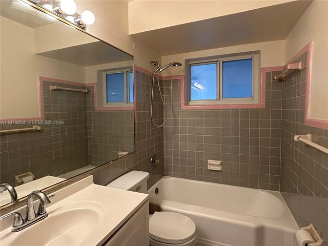 6614 SW 20th St, Miramar, FL 33023