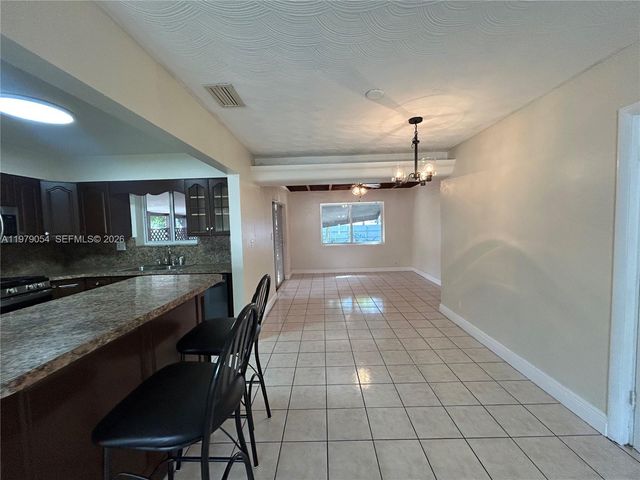 6614 SW 20th St, Miramar, FL 33023