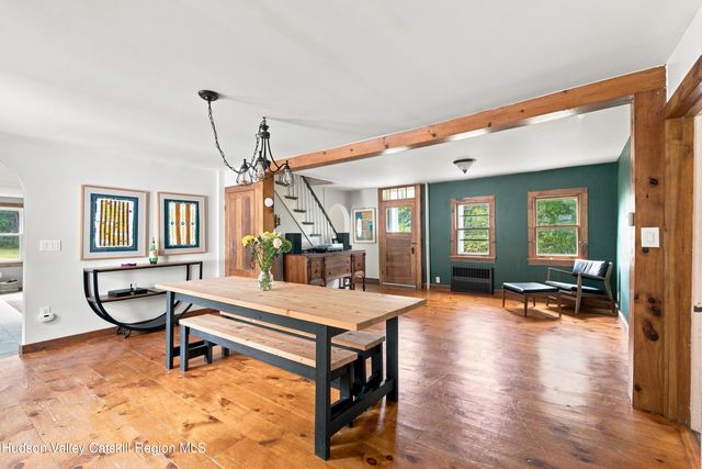 1152 New York 203, Austerlitz, NY 12017