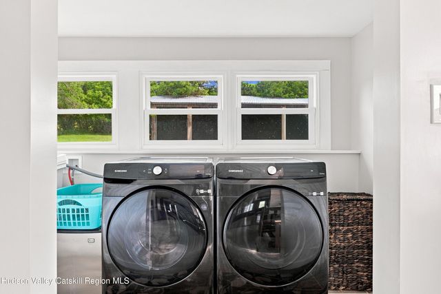 1152 New York 203, Austerlitz, NY 12017