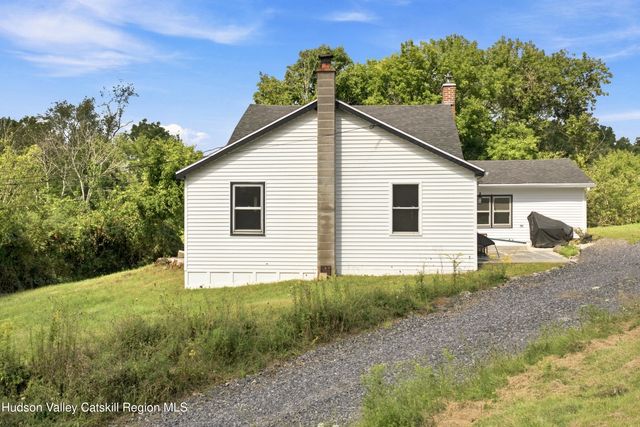 1152 New York 203, Austerlitz, NY 12017
