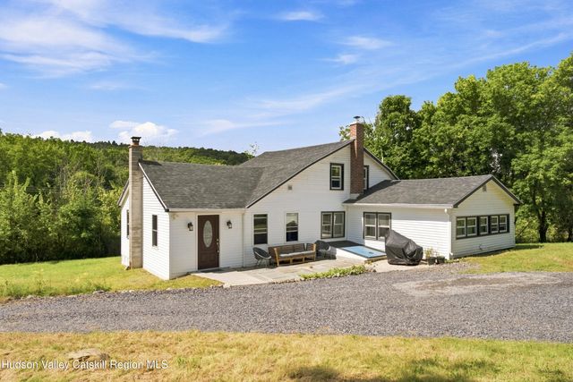 1152 New York 203, Austerlitz, NY 12017