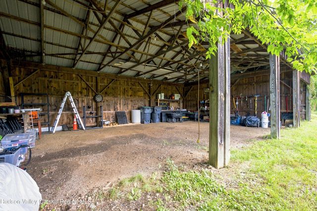 1152 New York 203, Austerlitz, NY 12017