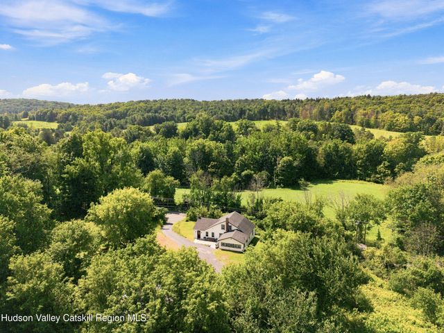 1152 New York 203, Austerlitz, NY 12017