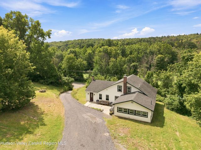 1152 New York 203, Austerlitz, NY 12017