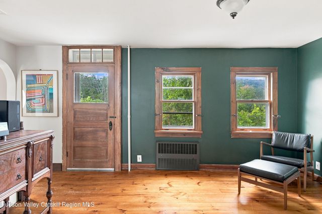 1152 New York 203, Austerlitz, NY 12017
