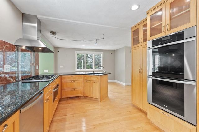 60 Murphy, Hudson, MA 01749