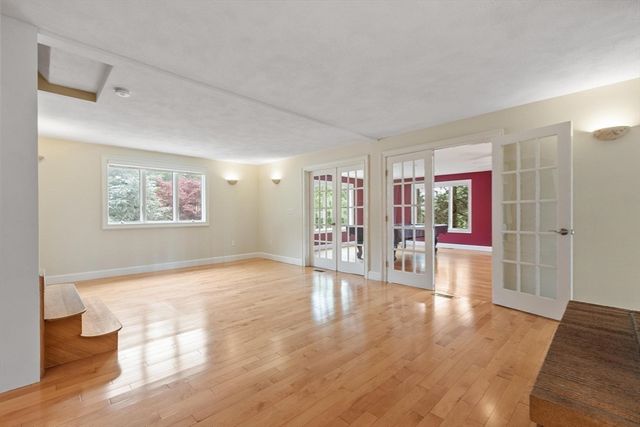 60 Murphy, Hudson, MA 01749