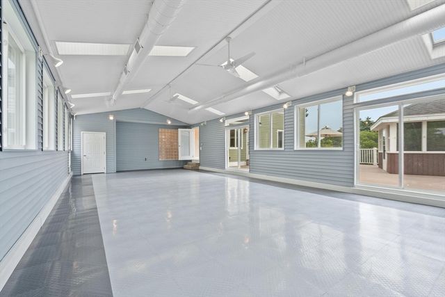 60 Murphy, Hudson, MA 01749
