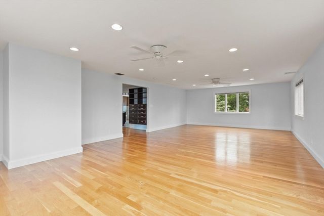 60 Murphy, Hudson, MA 01749