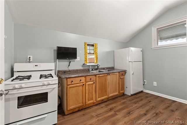 1120 Ekin Avenue, New Albany, IN 47150