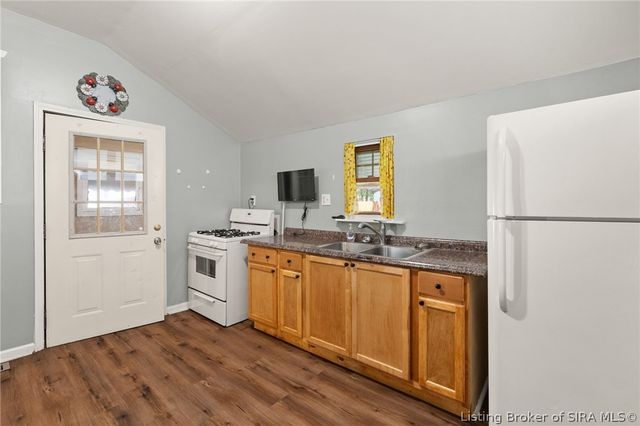 1120 Ekin Avenue, New Albany, IN 47150