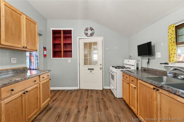 1120 Ekin Avenue, New Albany, IN 47150