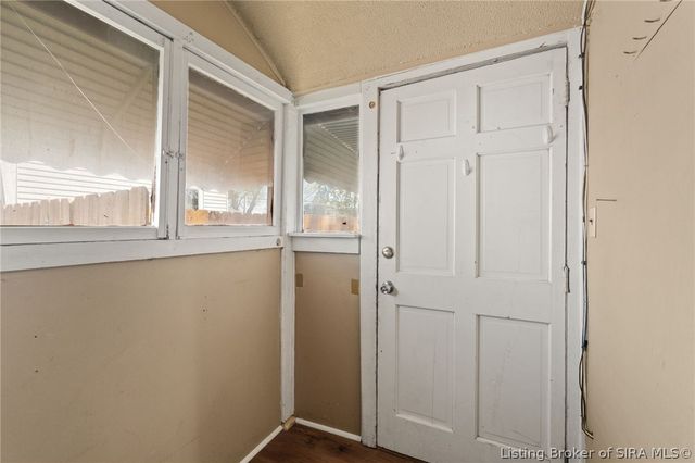 1120 Ekin Avenue, New Albany, IN 47150