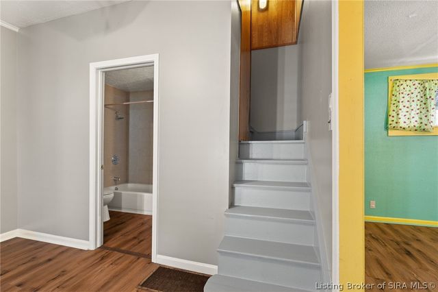 1120 Ekin Avenue, New Albany, IN 47150