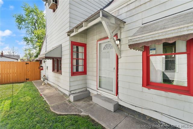 1120 Ekin Avenue, New Albany, IN 47150