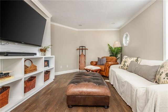 301 Midway NW Road, Marietta, GA 30064