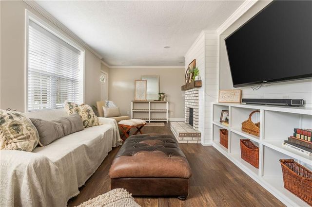 301 Midway NW Road, Marietta, GA 30064