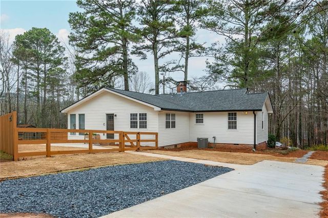 301 Midway NW Road, Marietta, GA 30064