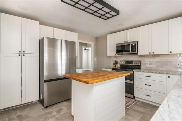 301 Midway NW Road, Marietta, GA 30064