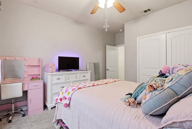 10928 Middleglen Road, Fort Worth, TX 76052