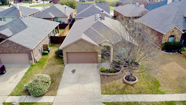 10928 Middleglen Road, Fort Worth, TX 76052