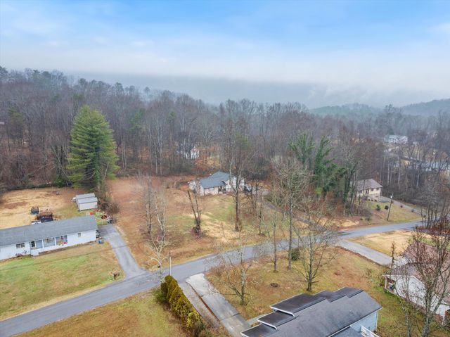 374 Countryside Drive, Evensville, TN 37332
