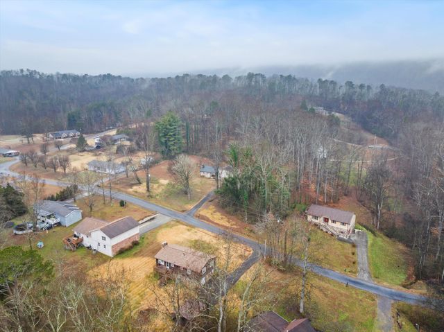 374 Countryside Drive, Evensville, TN 37332