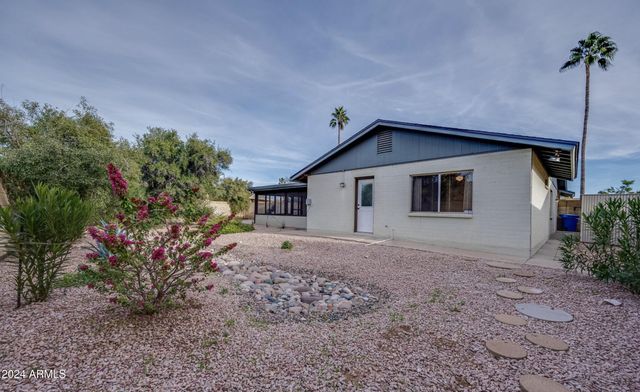 2014 E MAGDALENA Drive, Tempe, AZ 85283