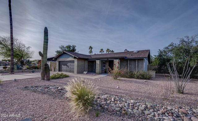 2014 E MAGDALENA Drive, Tempe, AZ 85283