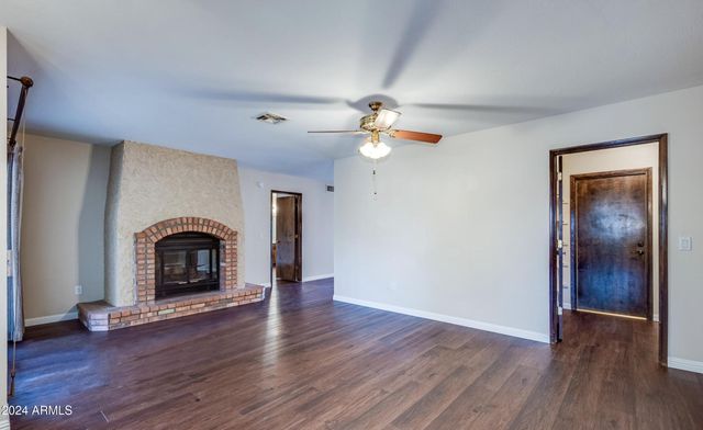 2014 E MAGDALENA Drive, Tempe, AZ 85283