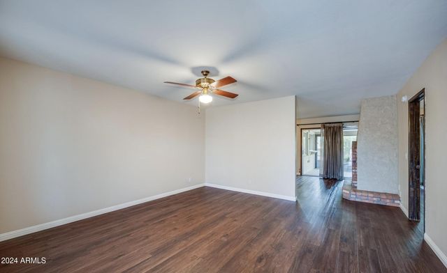 2014 E MAGDALENA Drive, Tempe, AZ 85283