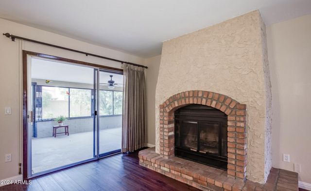 2014 E MAGDALENA Drive, Tempe, AZ 85283