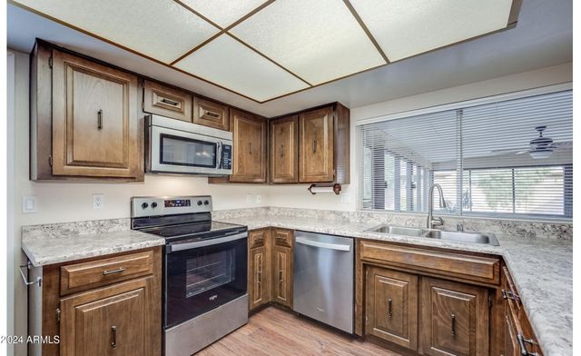 2014 E MAGDALENA Drive, Tempe, AZ 85283