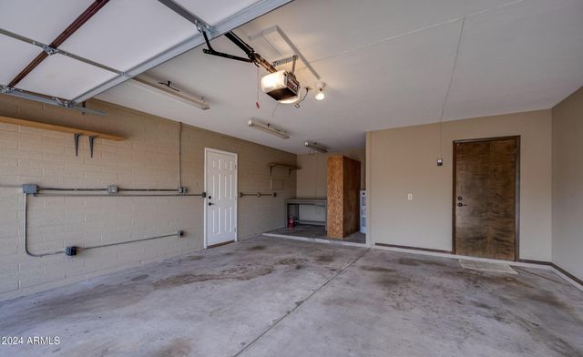 2014 E MAGDALENA Drive, Tempe, AZ 85283