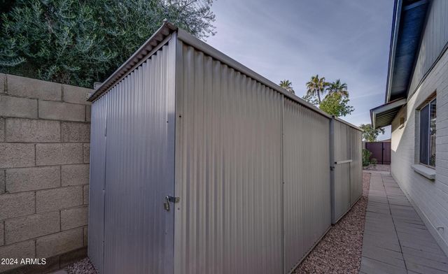 2014 E MAGDALENA Drive, Tempe, AZ 85283