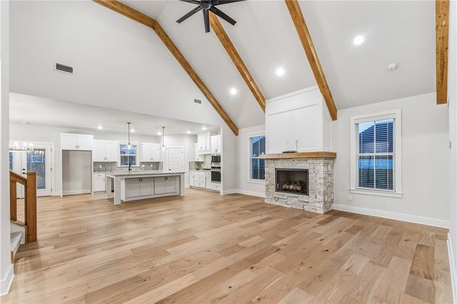 1440 Dresden Drive, Centerton, AR 72719