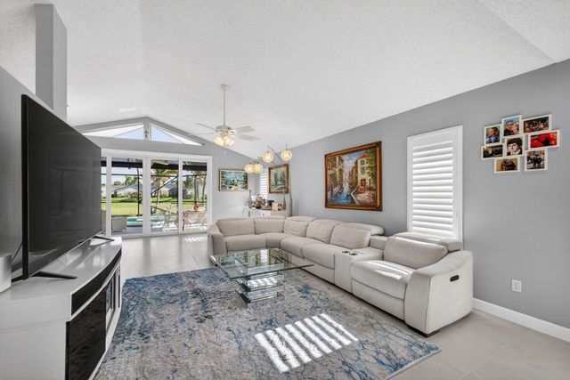 7198 SE Quincy Terrace, Hobe Sound, FL 33455