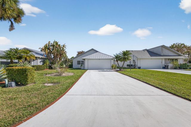 7198 SE Quincy Terrace, Hobe Sound, FL 33455