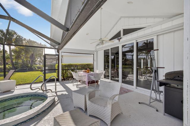 7198 SE Quincy Terrace, Hobe Sound, FL 33455