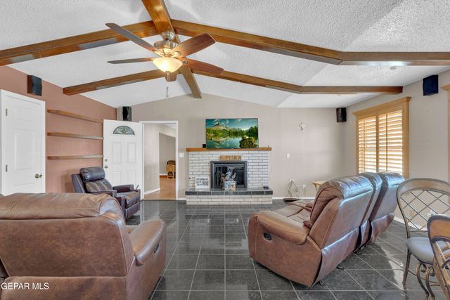 1623 PHIL GIBBS Drive, El Paso, TX 79936