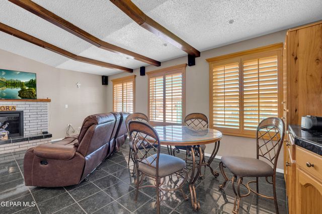 1623 PHIL GIBBS Drive, El Paso, TX 79936