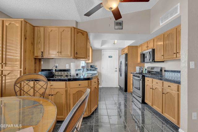 1623 PHIL GIBBS Drive, El Paso, TX 79936